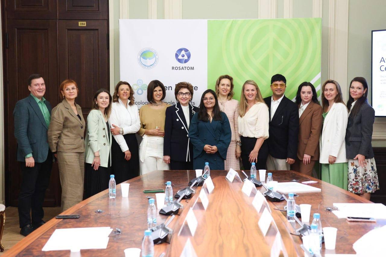 Photo 5368328556289059784 Y